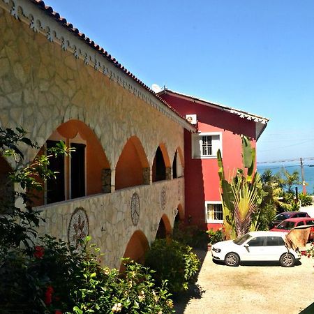 Pousada Casa De Pedra Boicucanga Bagian luar foto