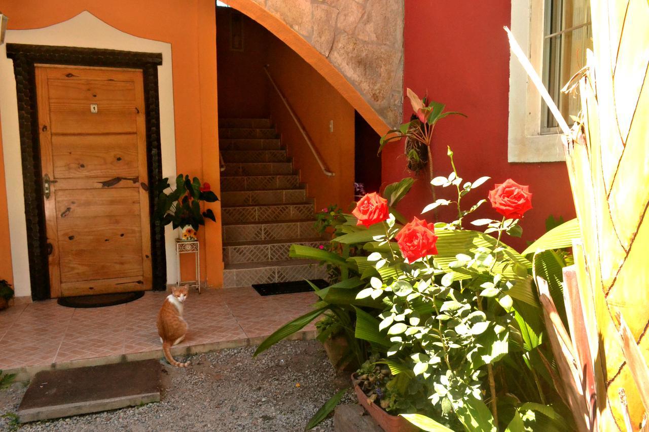 Pousada Casa De Pedra Boicucanga Bagian luar foto